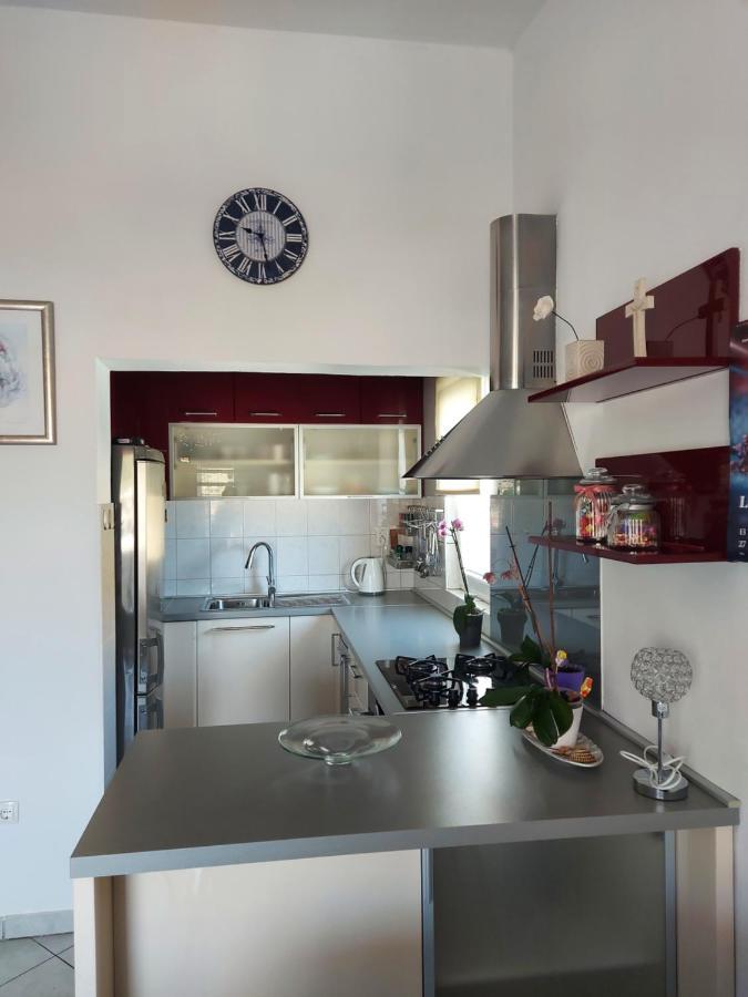 Apartamento Lara & Vito Metajna Exterior foto